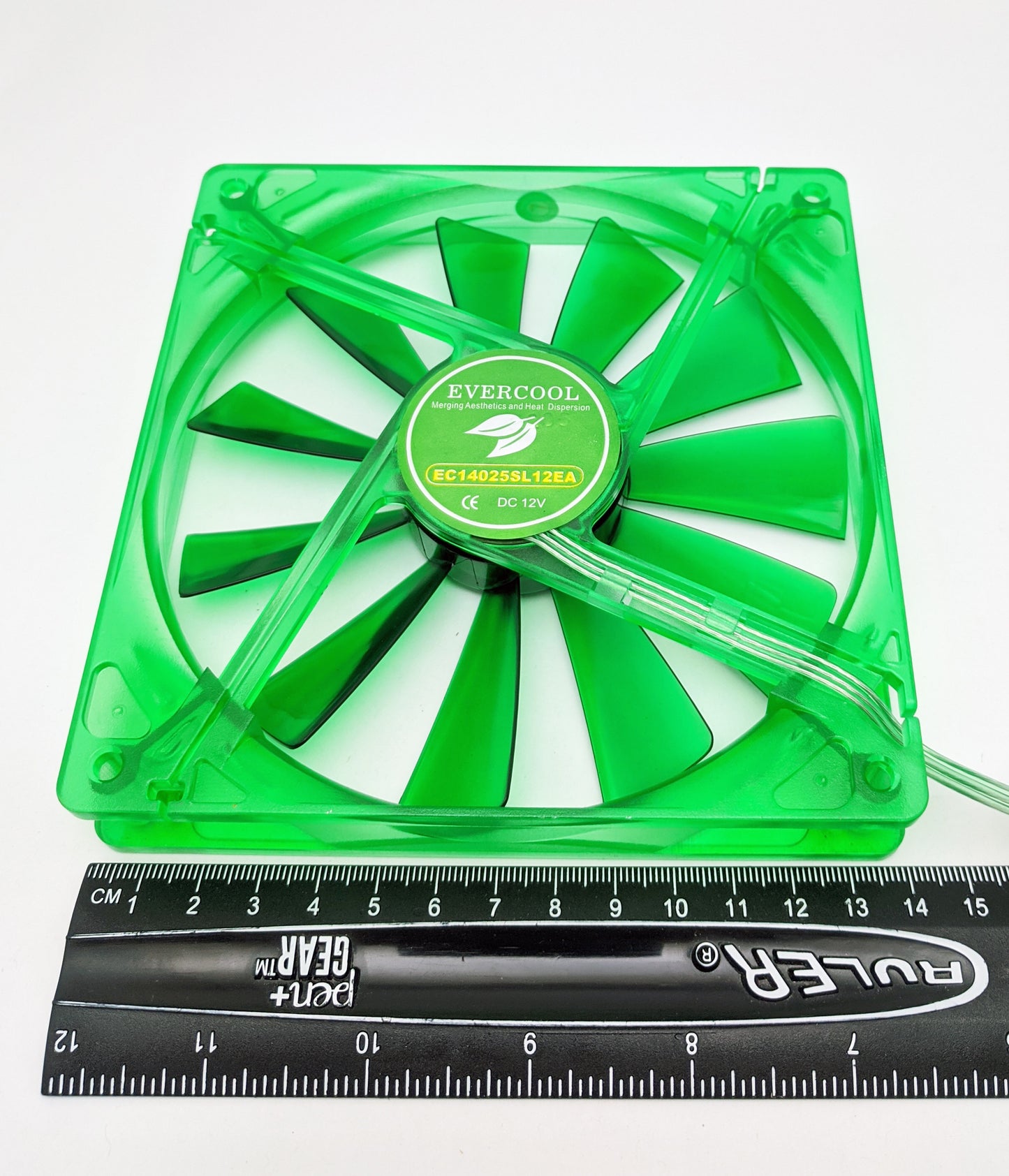 NEW Evercool Ever Green Quiet 16dBA Ever Green 140mm x 25mm 3pin PC Case Cooling Fan EGF-14