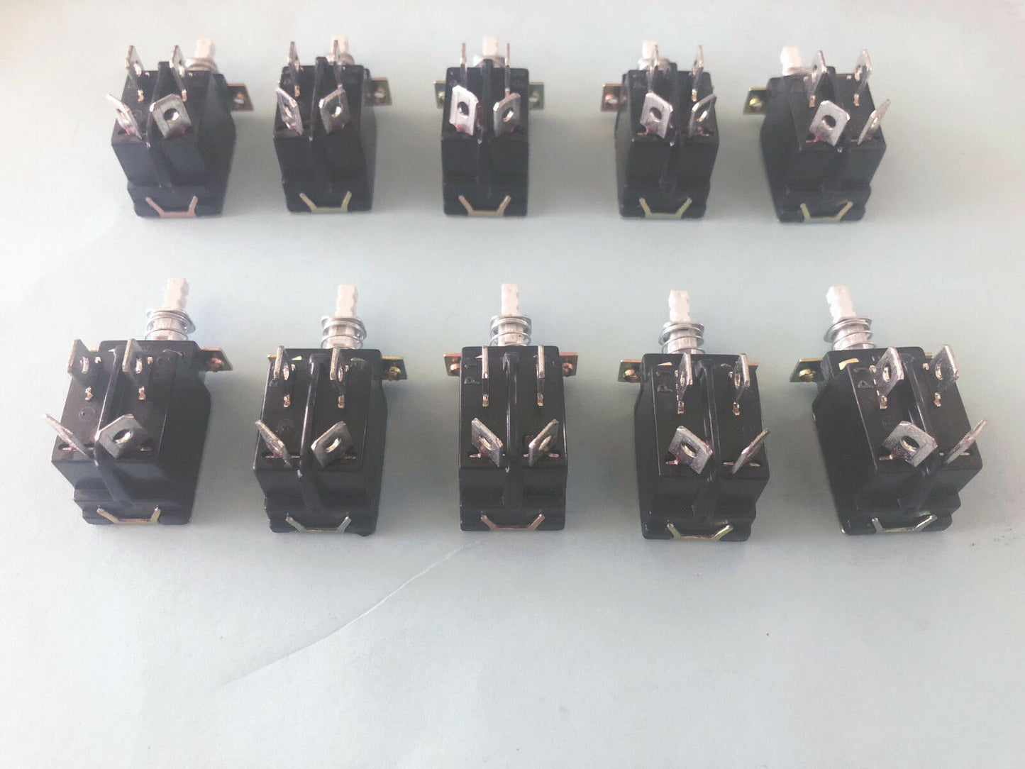 Lot of 10: NEW 4-pin AT Self Locking ON/OFF Computer PC Case Push Button Switch