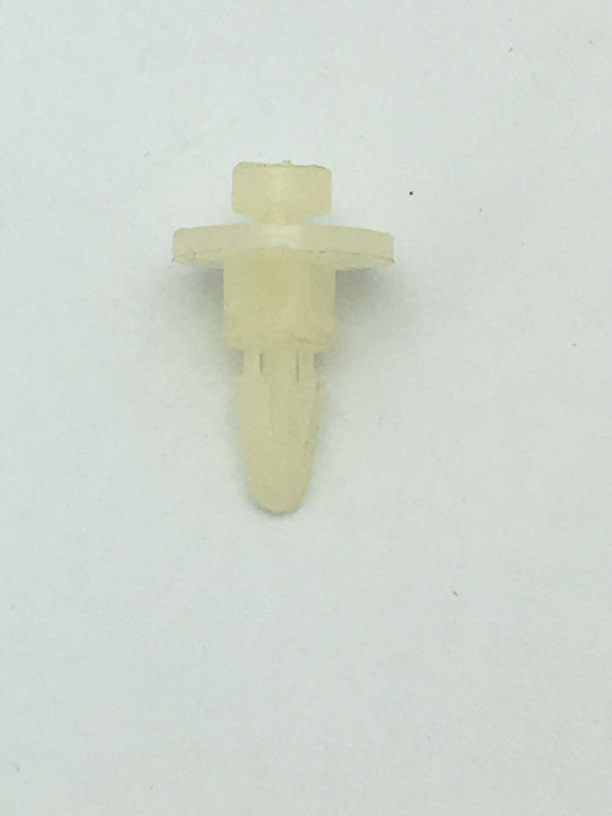 Lot of 15: NEW Computer Desktop PC Motherboard Plastic Standoff Spacer Snap M3