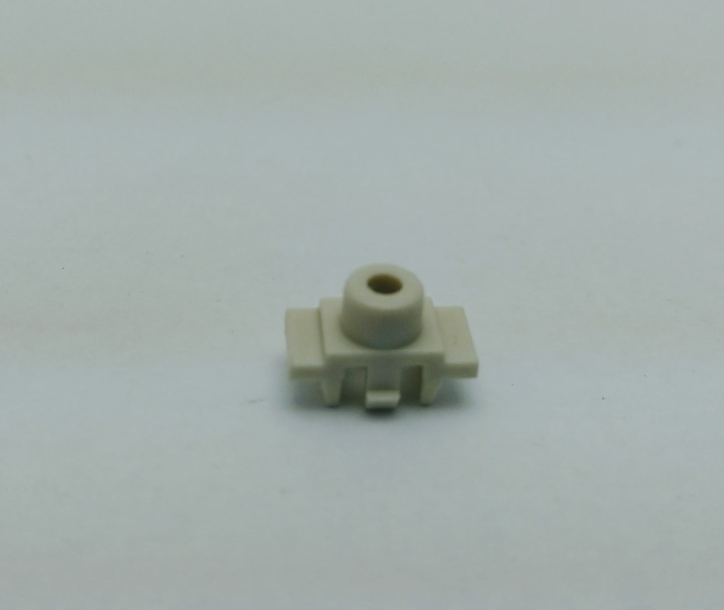 NEW Lot of 30: Snap In Clip Type Standoff /Screw for PC ATX Motherboard Mounting