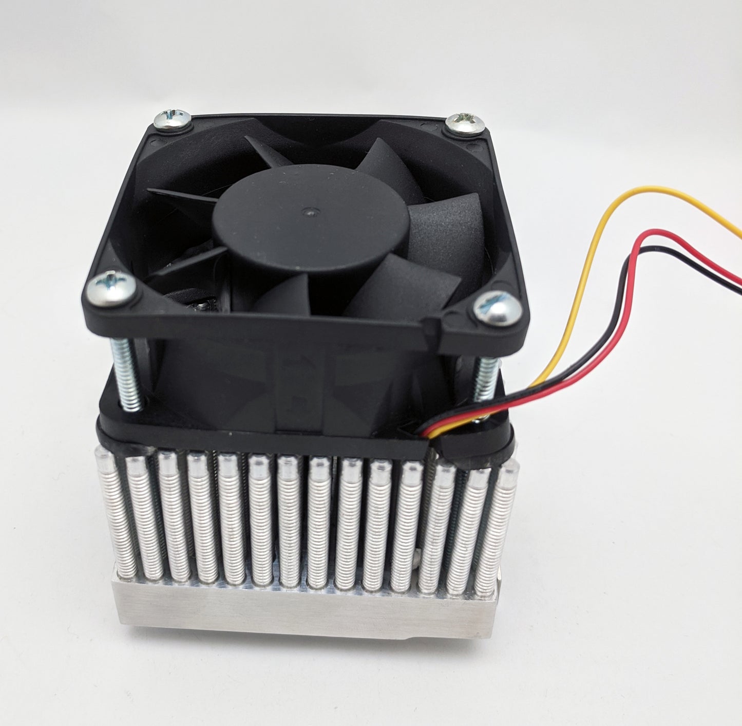 NEW Swiftech MCX370-0A Intel Socket 370 /AMD A CPU Cooler,Dual Ball Bearing Fan