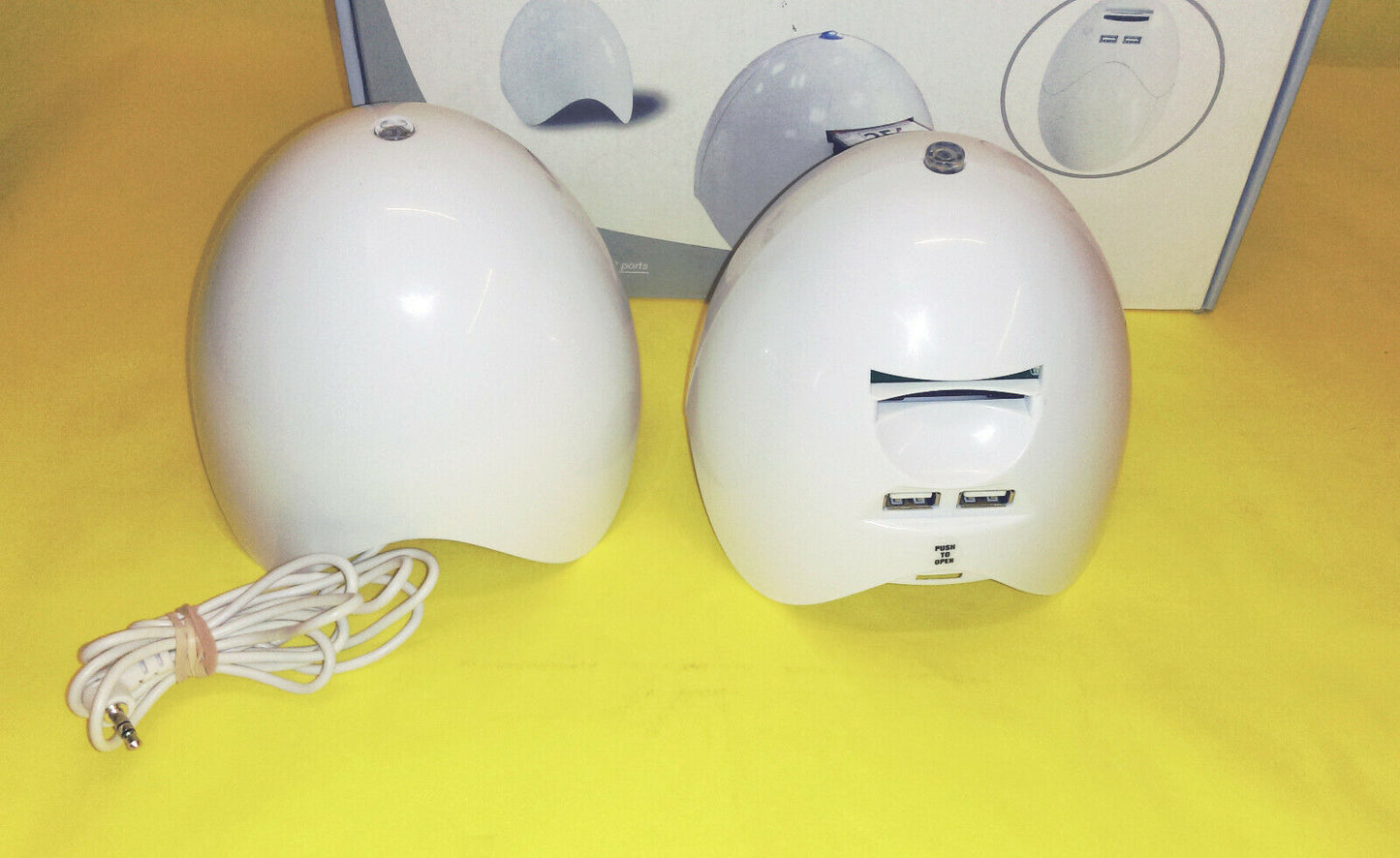 Egg-Shape USB Speakers/2.0 Hub/Memory Card Reader: Notebook,PC,Mac Book laptop