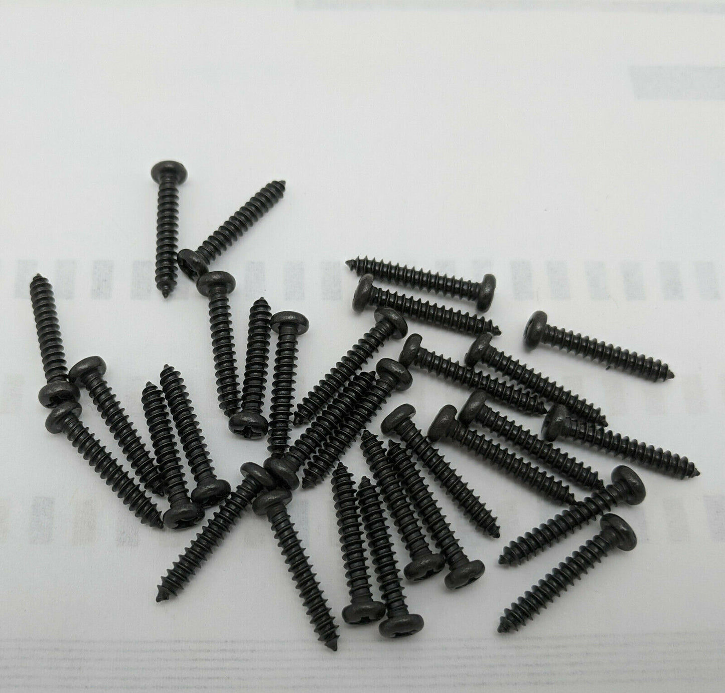 LOT 100: M3 X 18mm Black Steel Phillips Pan Head Self Tapping Sheet Metal Screws