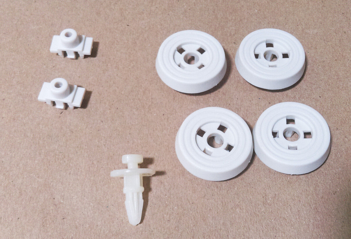 Wholesale 1500pcs PC Hardware Kit: ATX Case Screws, Slot Covers, Stand-offs,Foot