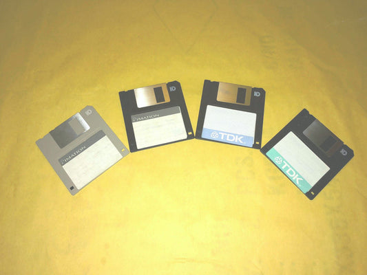 LOT 4: 1.44MB PC Floppy Disk 3.5" Computer DOS Bootable Formated Disc +New Label