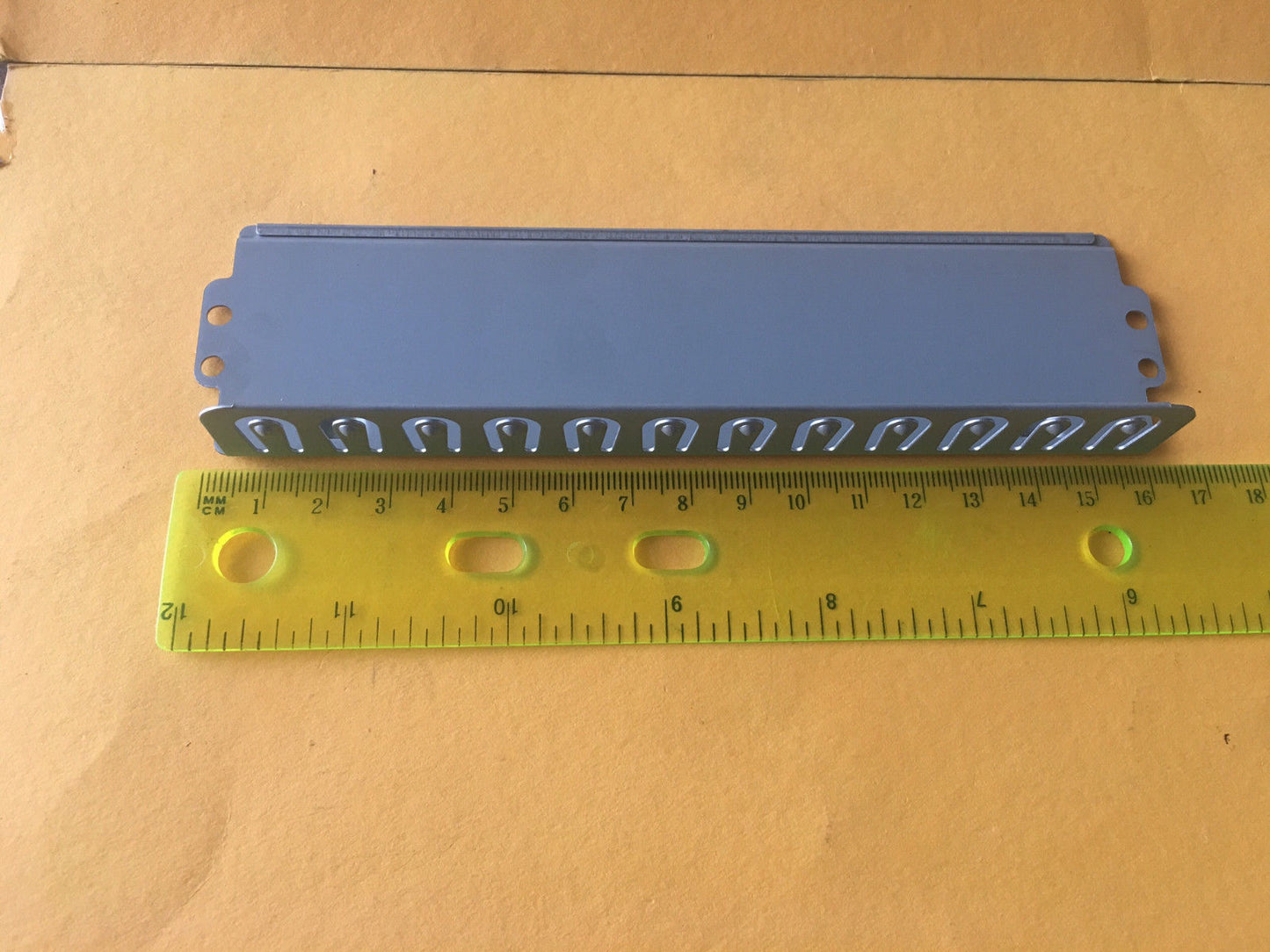 Lot 4: NEW Enlight 5.25" Drive Bay EMI Shield PC Computer Cover Plate 32218892