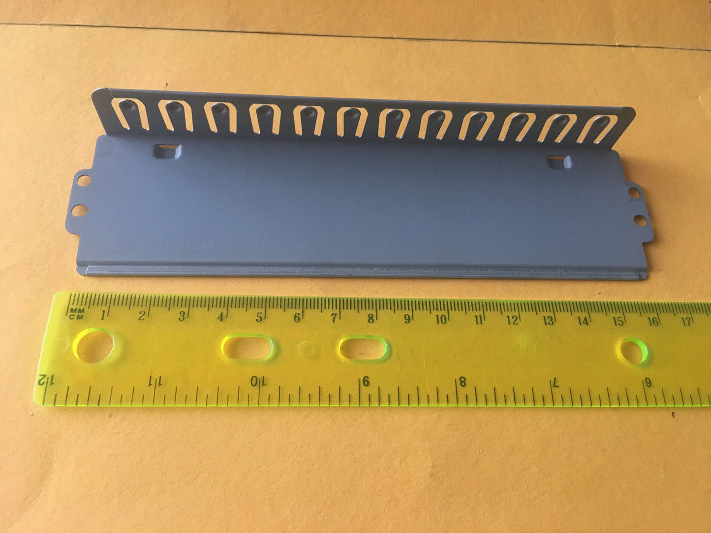Lot 4: NEW Enlight 5.25" Drive Bay EMI Shield PC Computer Cover Plate 32218892