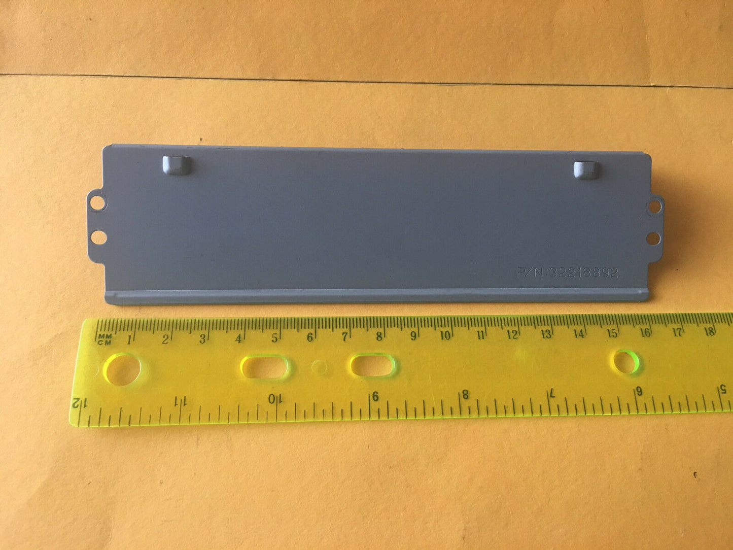 Lot 4: NEW Enlight 5.25" Drive Bay EMI Shield PC Computer Cover Plate 32218892