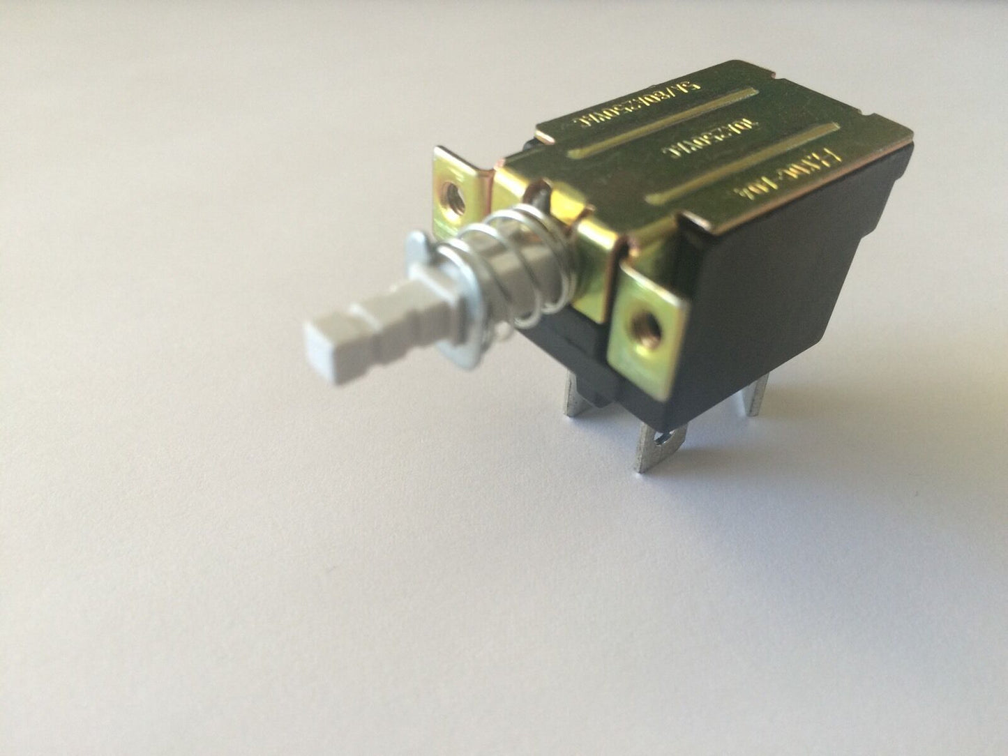 NEW 4-pin AT Self Locking ON/OFF Computer PC Case Push Button Switch