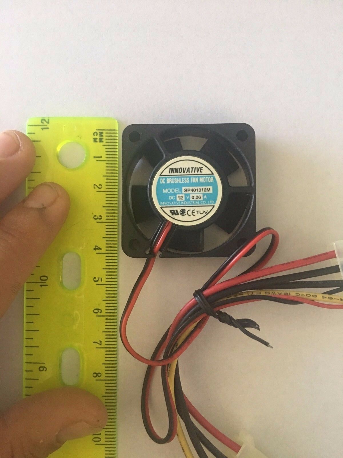 Lot 2: 40mm/ 40mm/ 10mm 12V Molex 4-pin PC Case/Chipset/Graphic Card Cooling Fan