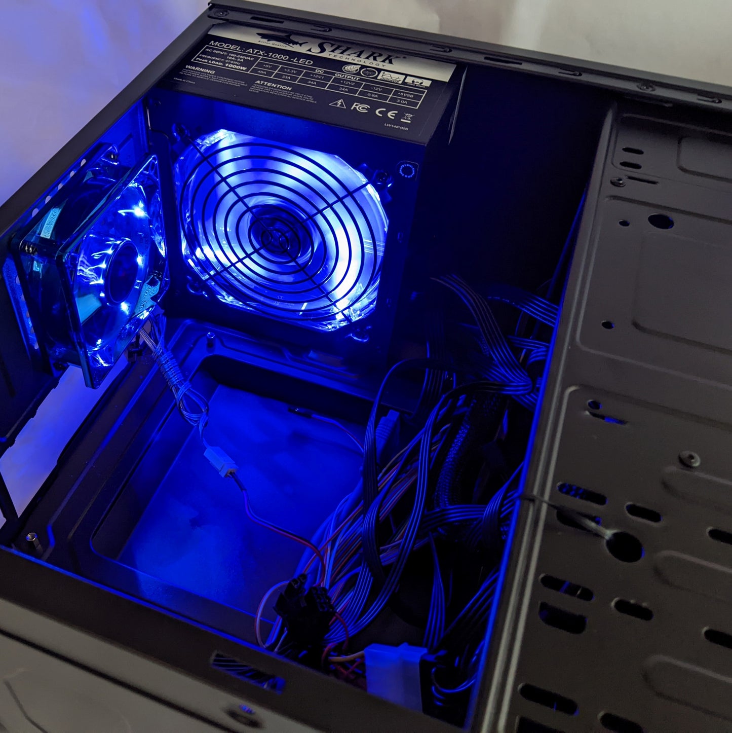 NEW Black MicroATX USB 3.0 PC Tower Case w/ SHARK 1000W LED Power Supply (LED Fan) & 80mm Enermax Blue LED Case Fan
