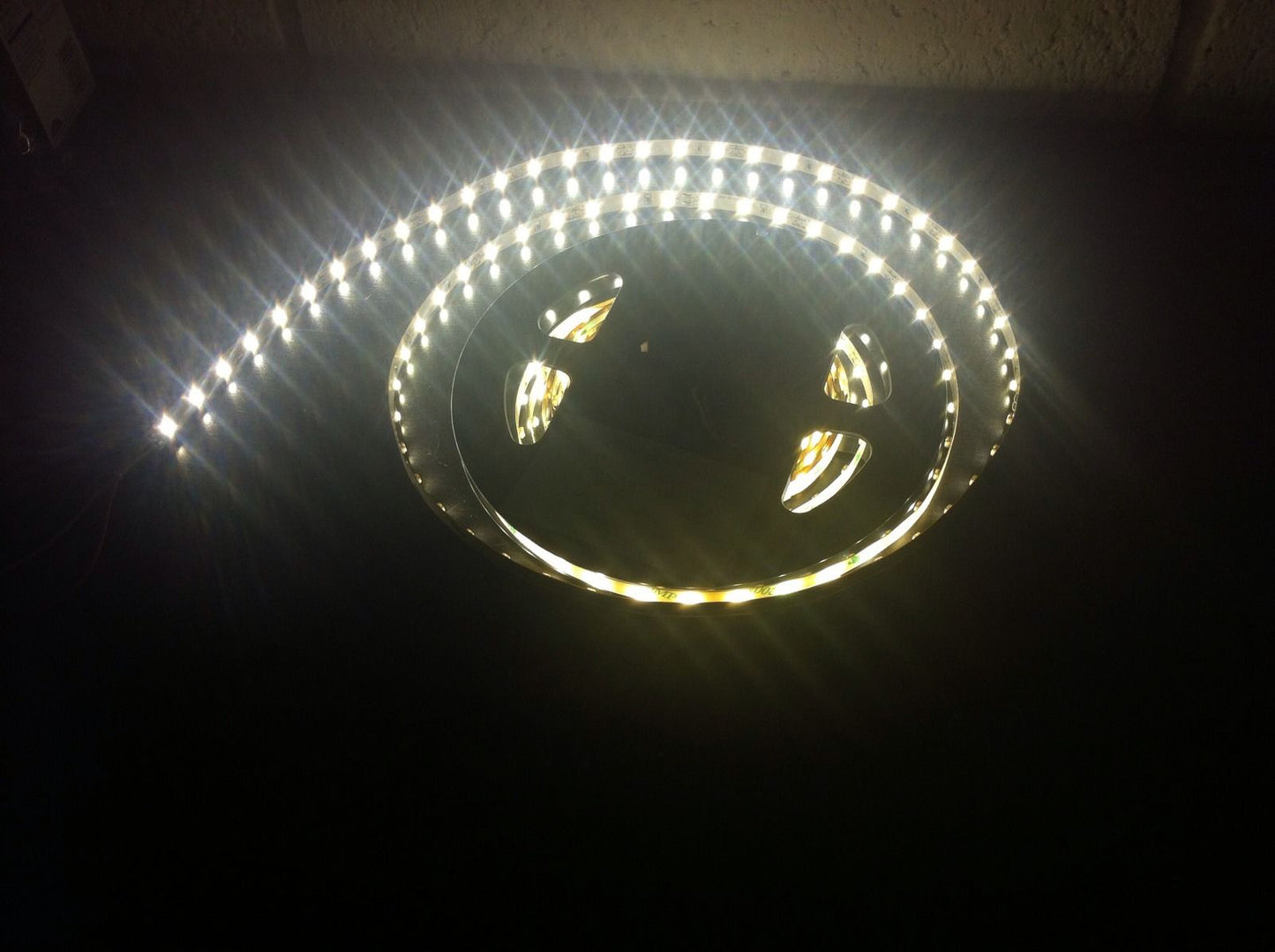 NEW 5m 12V Roll 3528 SMD Warm/Soft White LED Flexible Light Strip 18W FL-LS150W